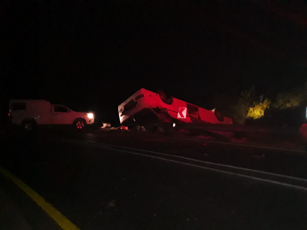 8 Killed, multiple injured in bus crash on the N1 just North of Louis ...